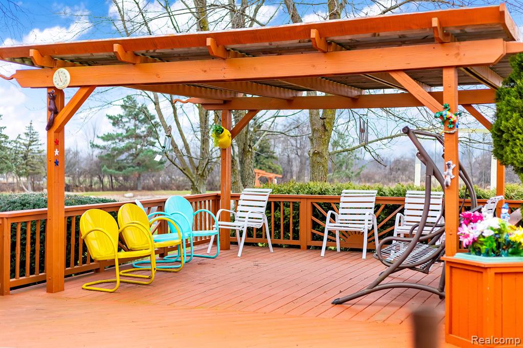 1411 Fox Road, Wales, MI — Photo 36