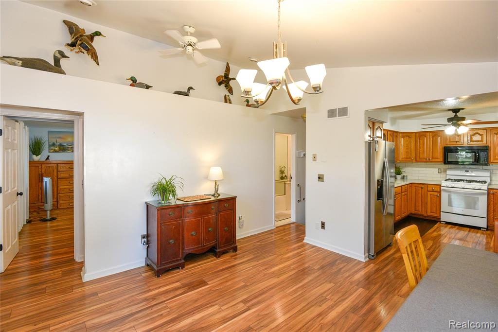 47940 Mallard Drive, Chesterfield, MI 48047 — Photo 18