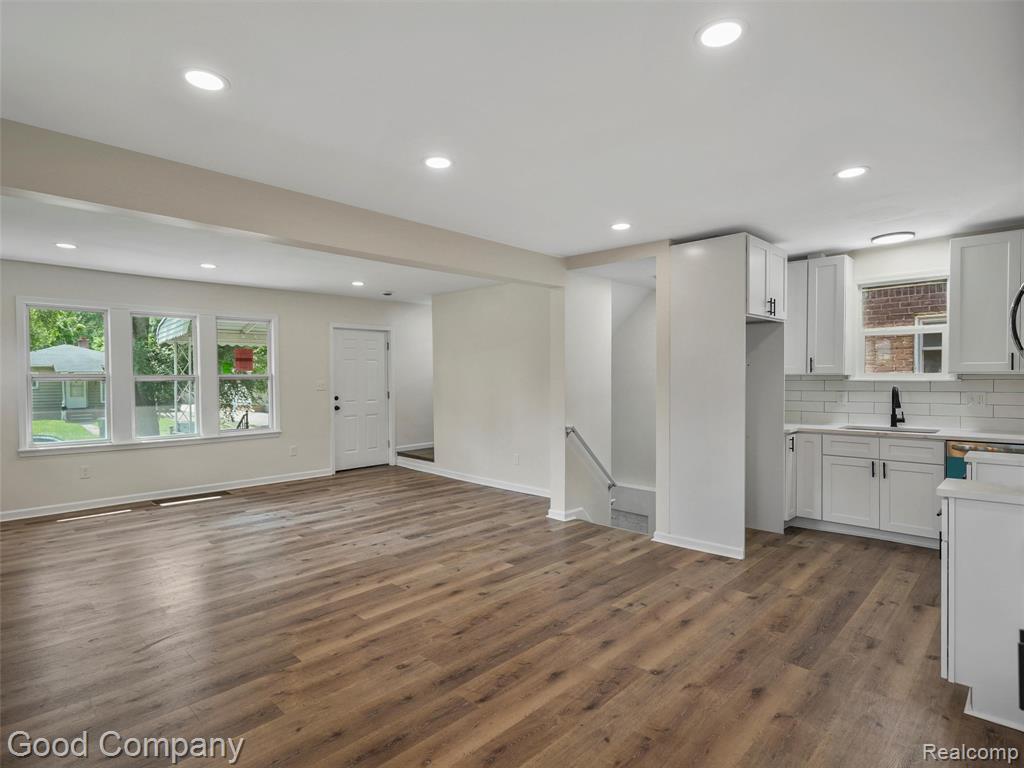 94 W Evelyn Avenue, Hazel Park, MI 48030 — Photo 3