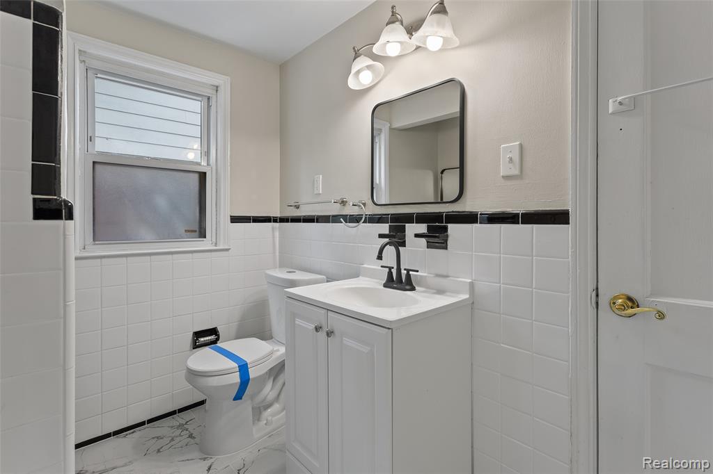 8604 Meyers Road, Detroit, MI 48228 — Photo 33
