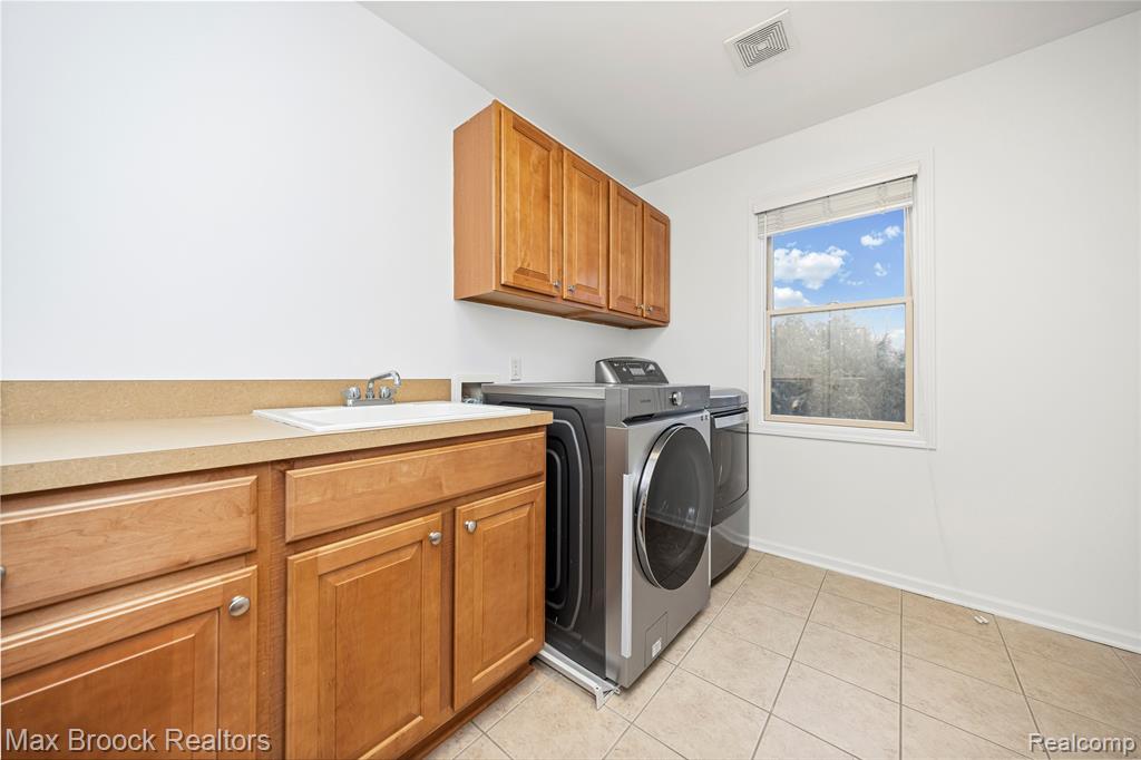6901 Reed Court, West Bloomfield, MI — Photo 49