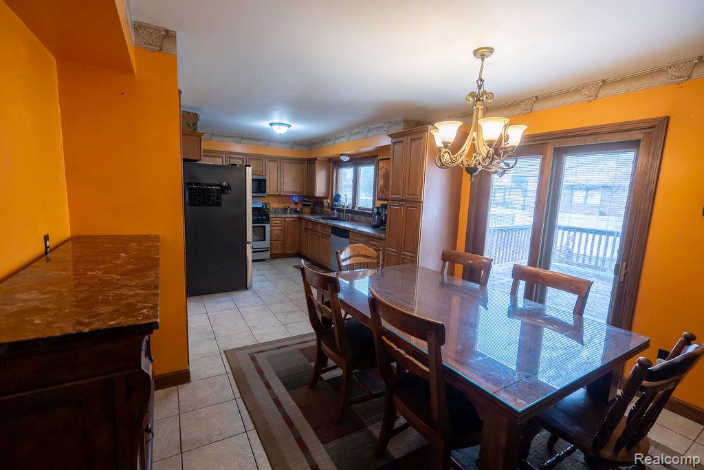 19495 Wherle Drive, Riverview, MI 48193 — Photo 10
