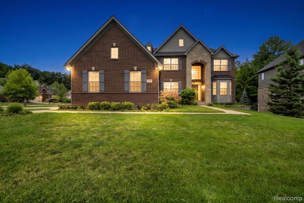 41761 Steinbeck Glen, Novi, MI