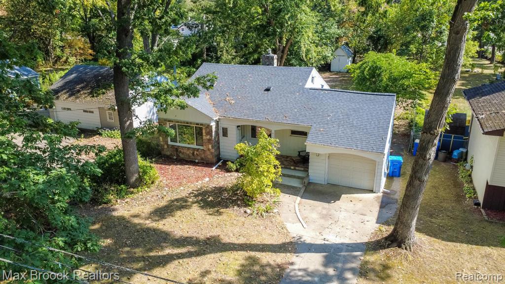 4120 Lotus Drive, Waterford, MI 48329 — Photo 36
