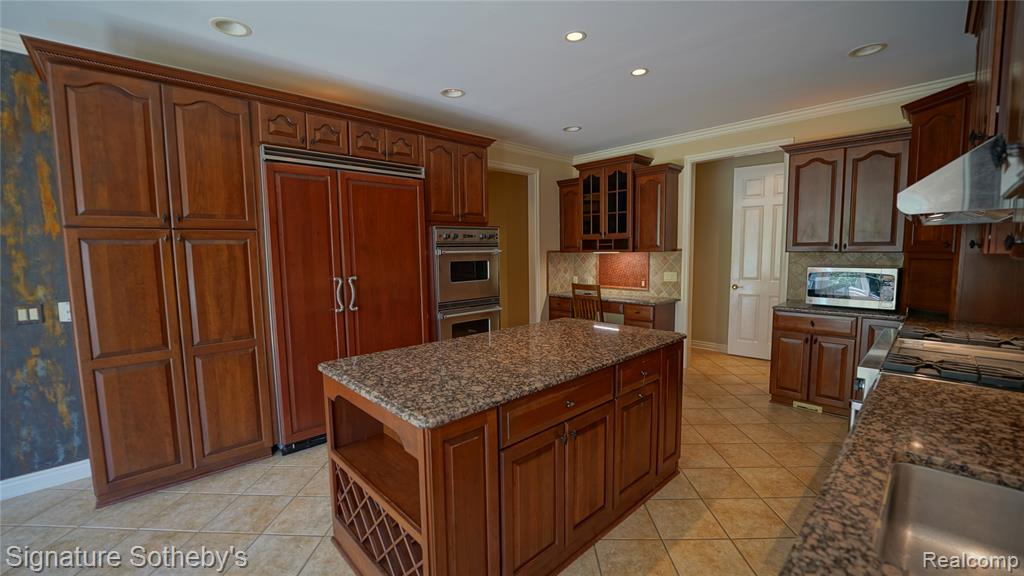 6608 ENCLAVE Drive, Clarkston, MI 48348 — Photo 22