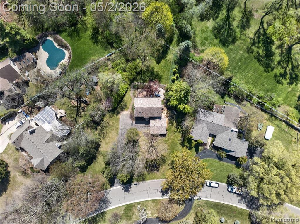 7025 Cedarbank Drive, West Bloomfield, MI 48324 — Photo 33
