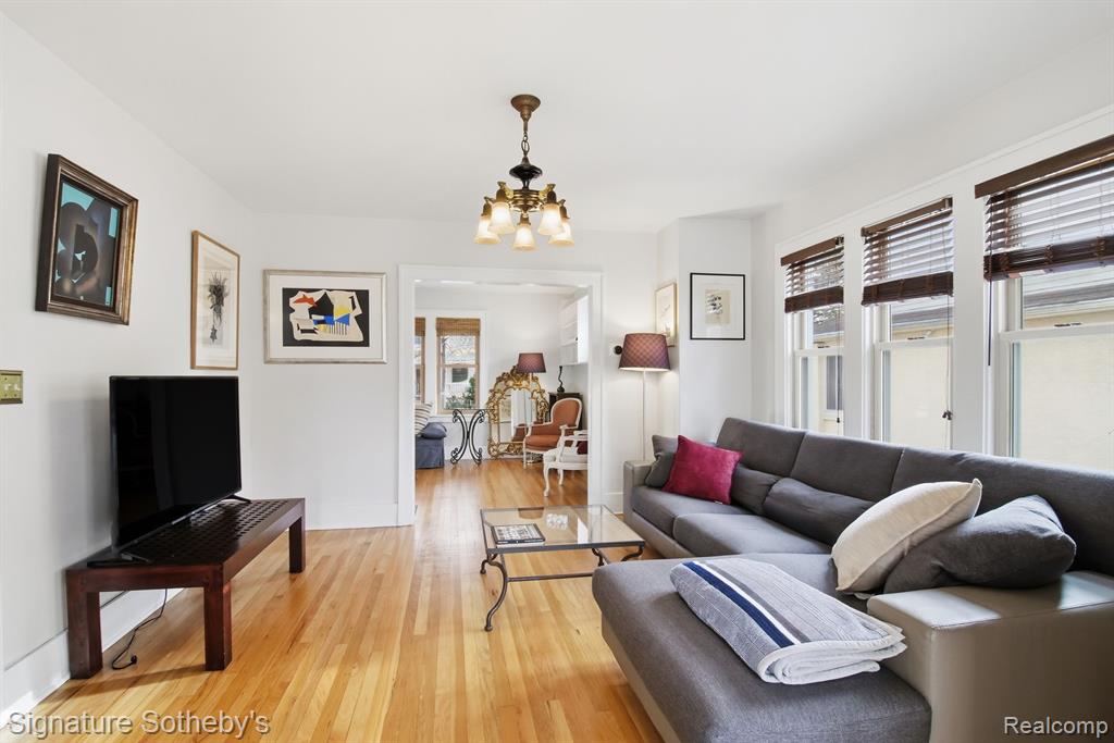 923 N Center Street, Royal Oak, MI 48067 — Photo 10