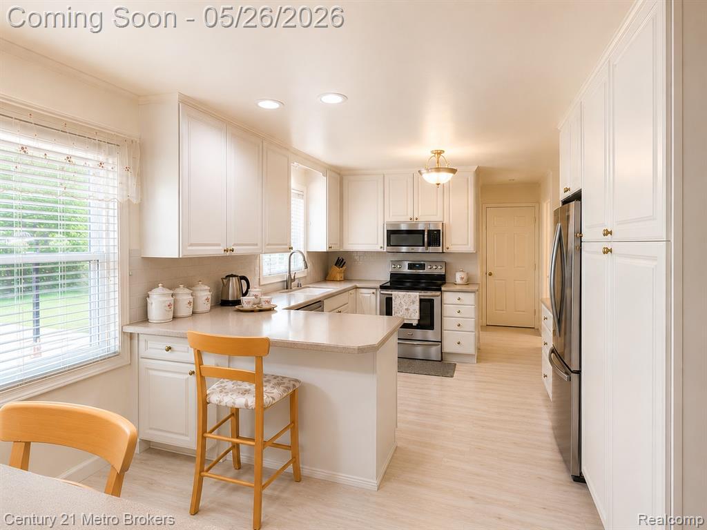 6292 Kings Pointe Circle, Grand Blanc, MI 48439 — Photo 10