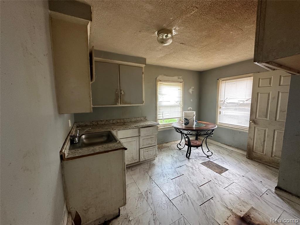 19975 Ferguson Street, Detroit, MI 48235 — Photo 6
