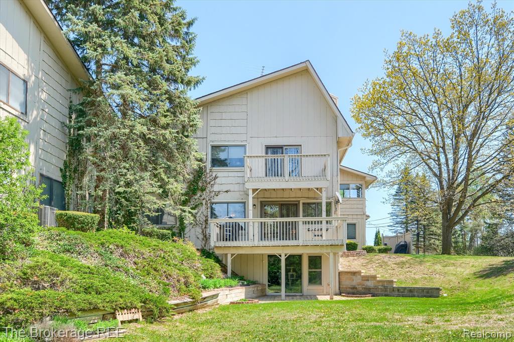 9538 Fenhill Drive, Grand Blanc, MI 48439 — Photo 48