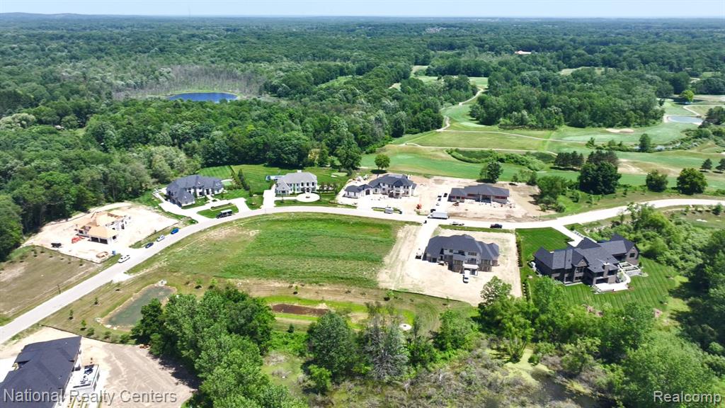 1655 Vista Drive W, Oakland, MI — Photo 15