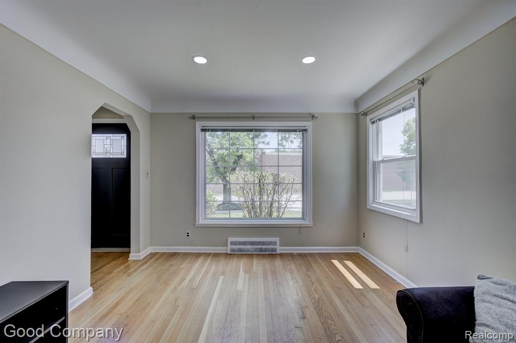 524 S Stephenson Highway, Royal Oak, MI 48067 — Photo 6