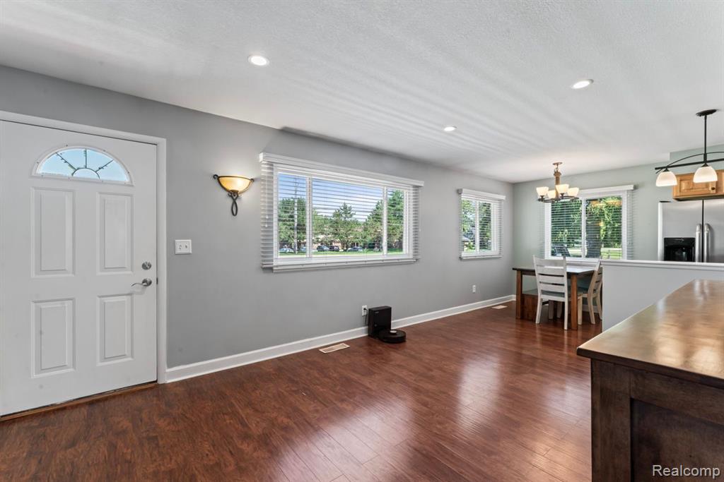 8406 E LIPPINCOTT Boulevard, Davison, MI 48423 — Photo 16