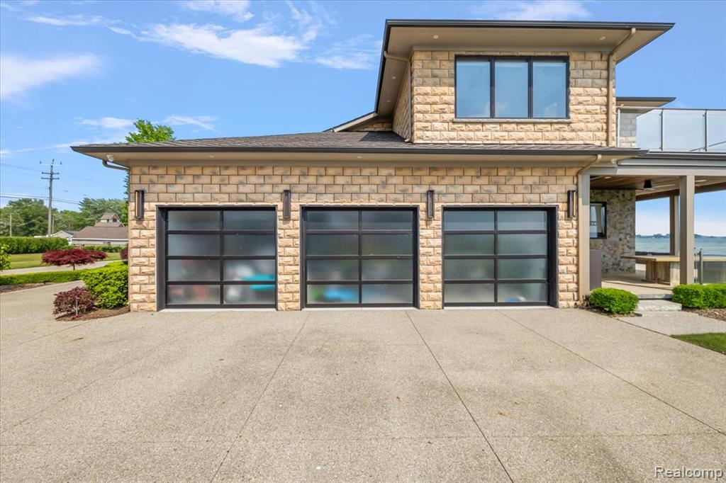 8349 Dixie Highway, Ira, MI — Photo 9