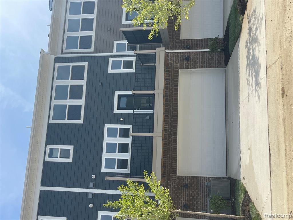 42921 Atwood Avenue, Novi, MI — Photo 29