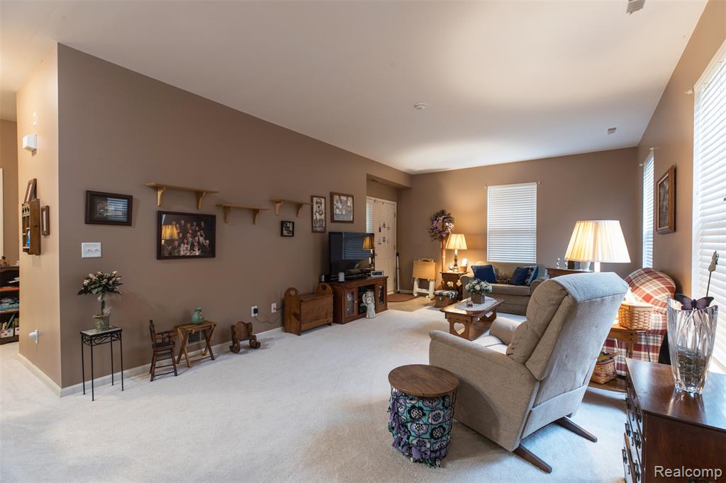 1890 Cedar Valley Drive, 38, Canton, MI 48188 — Photo 7