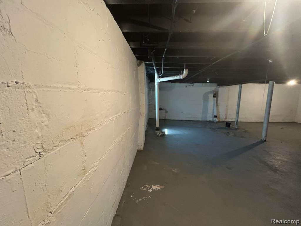 6078 Plainview Avenue, Detroit, MI 48228 — Photo 4