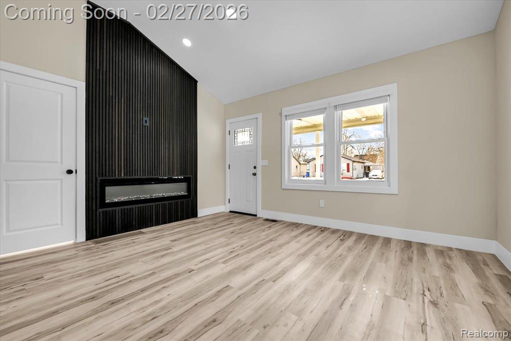 617 McKeighan Avenue, Flint, MI 48507 — Photo 2