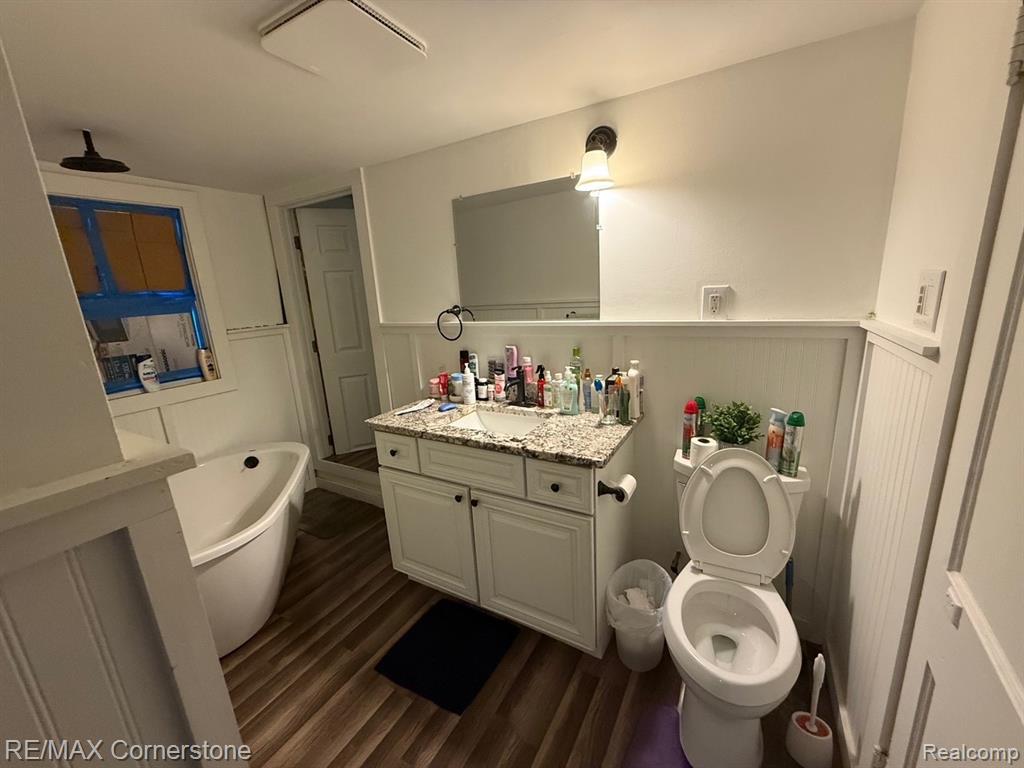 28 Labadie Street, Ecorse, MI 48229 — Photo 9