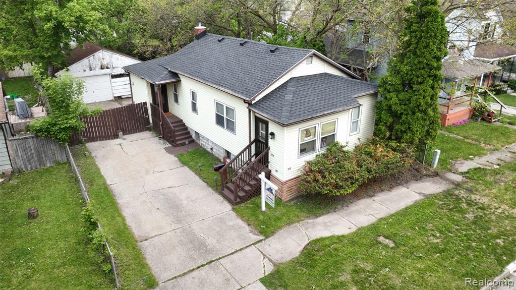 909 N Granger Street, Saginaw, MI 48602 — Photo 7