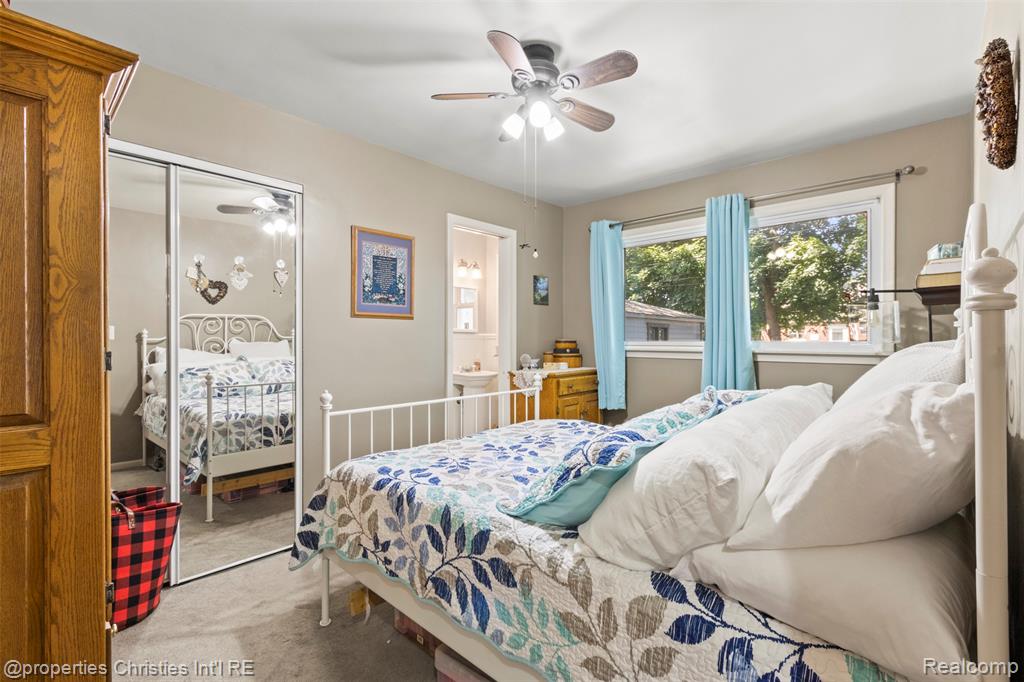 6561 Hawthorne Street, Garden City, MI — Photo 12