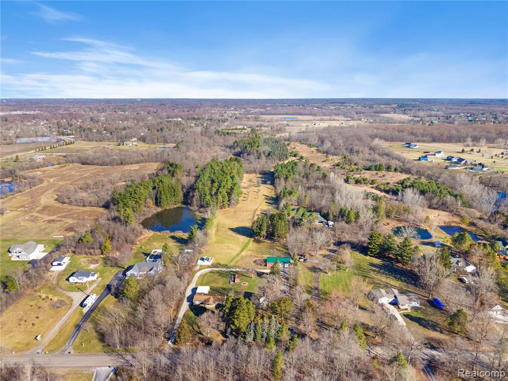 7163 Burpee Road, Grand Blanc, MI 48439 — Photo 46