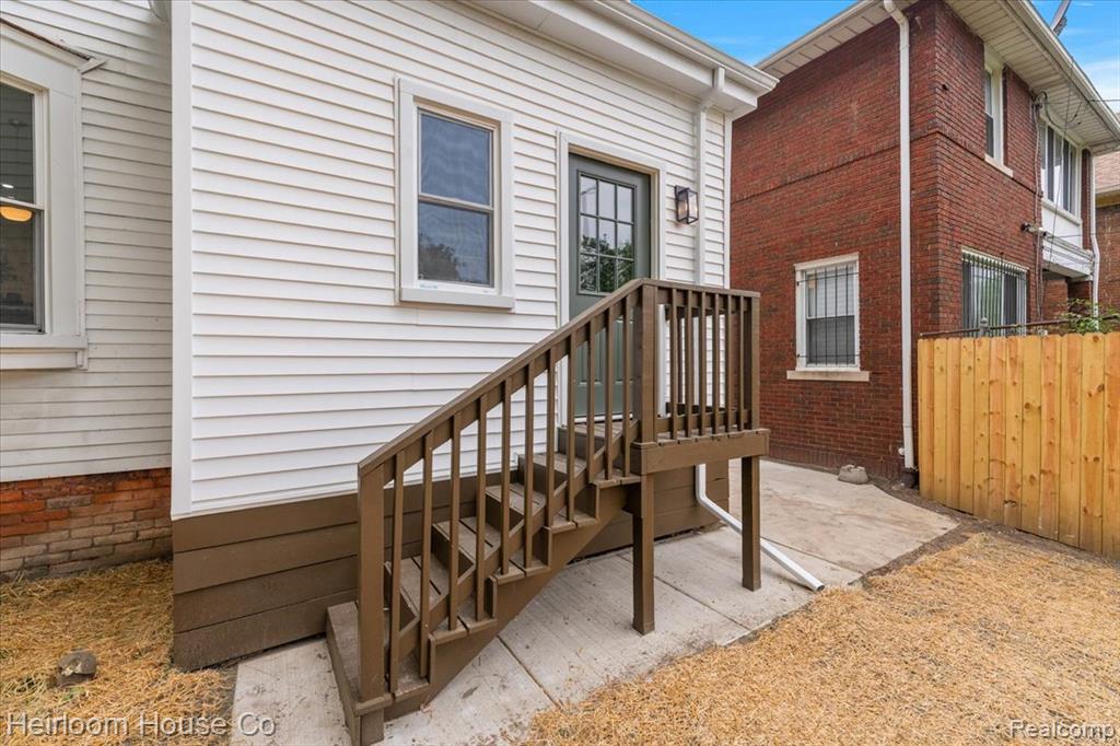 5360 Burns Street, Detroit, MI 48213 — Photo 44