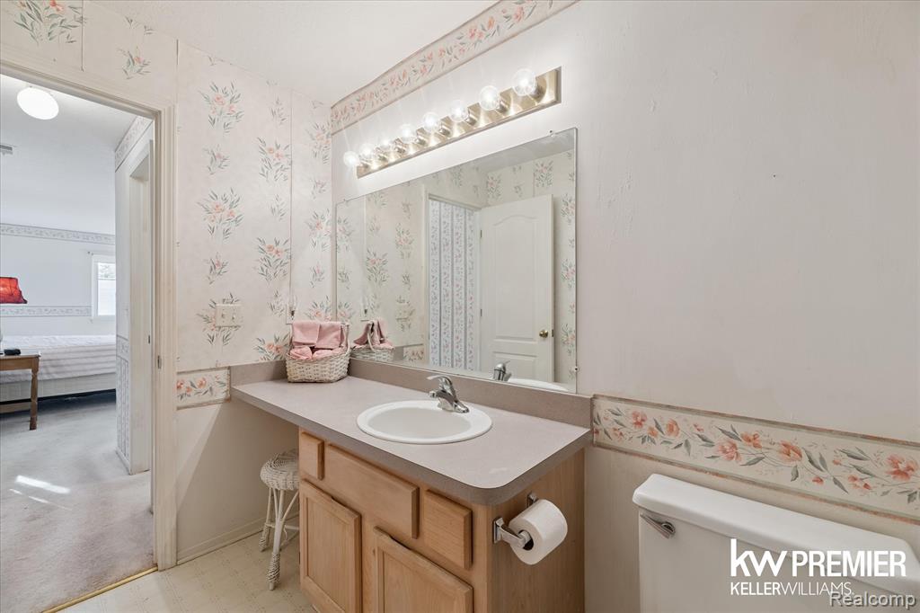 4862 Ashley Lane, Waterford, MI 48329 — Photo 15