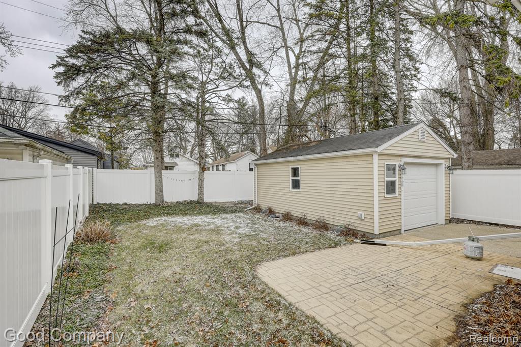 924 Marywood Drive, Royal Oak, MI 48067 — Photo 48