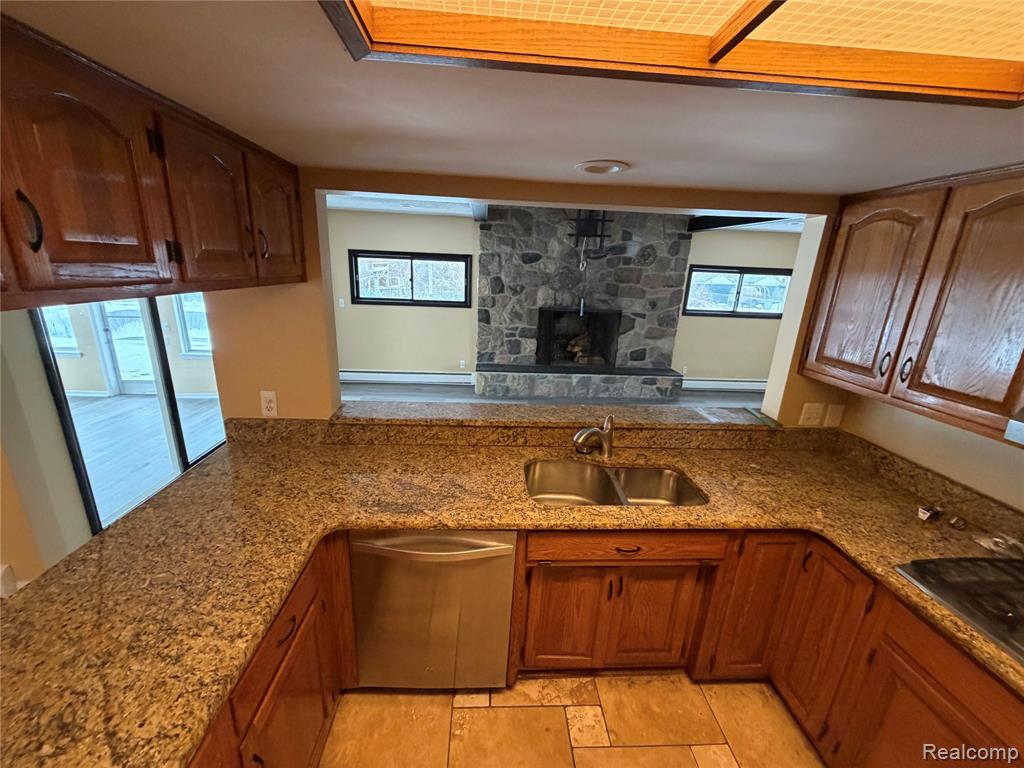 45669 Harmony Lane, Belleville, MI 48111 — Photo 9