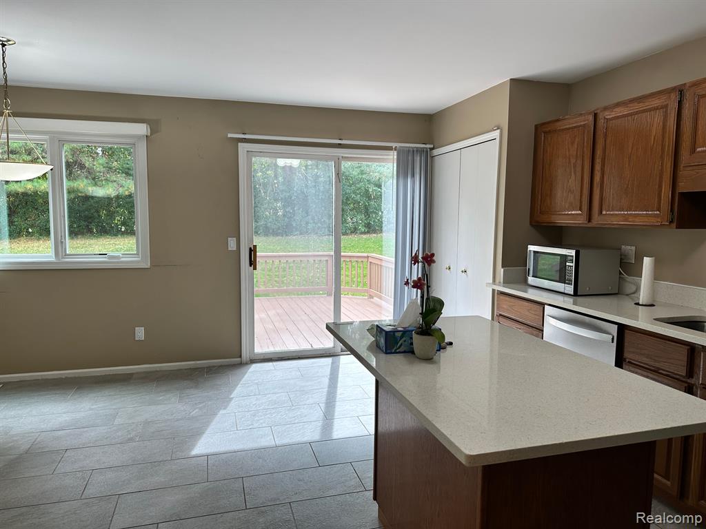 43841 ALGONQUIN Drive, Novi, MI — Photo 15