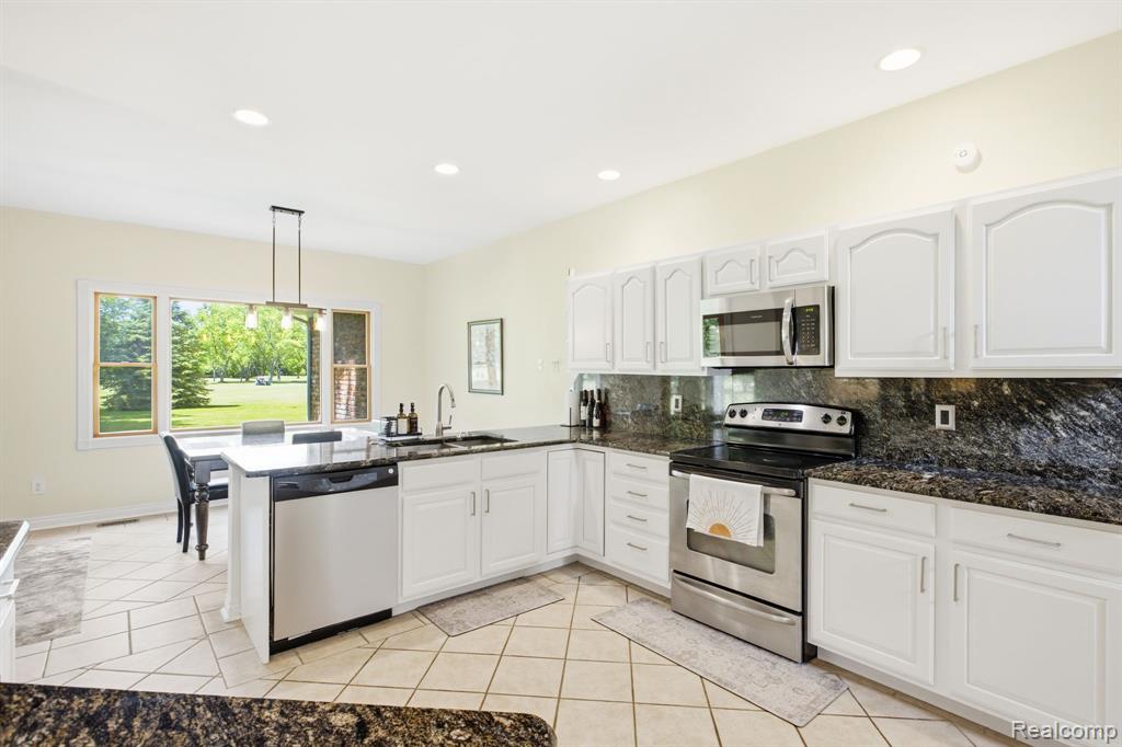 3269 Saint Andrews Drive, Port Huron, MI 48060 — Photo 15