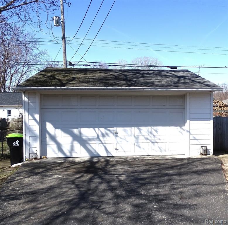 5232 GREENLEAF Drive, Swartz Creek, MI 48473 — Photo 19