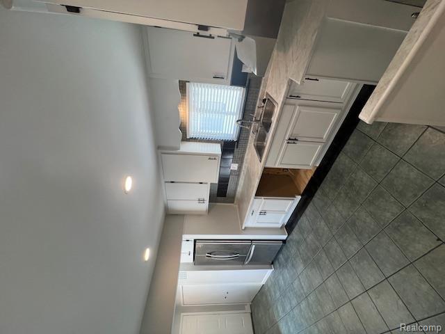 8732 Jewett Avenue, Warren, MI 48089 — Photo 9