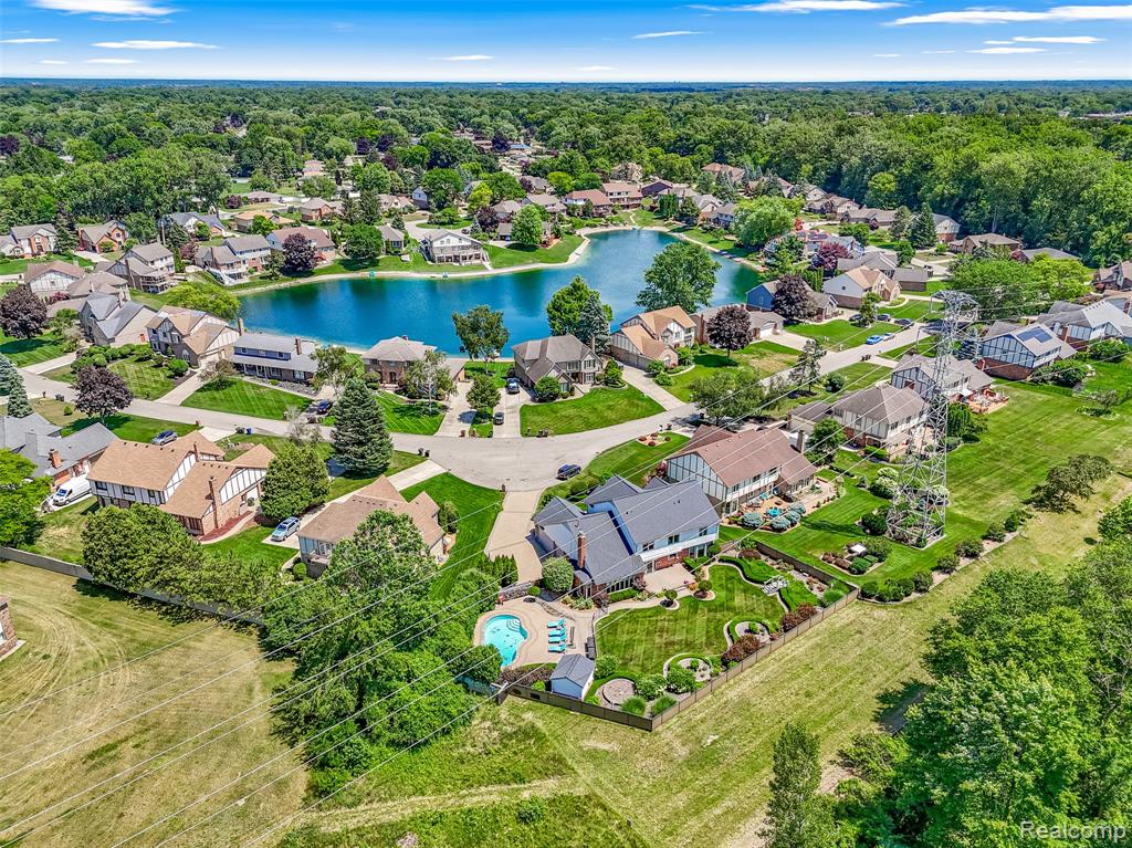 48367 Lake Valley Drive, Shelby Twp, MI 48317 — Photo 61