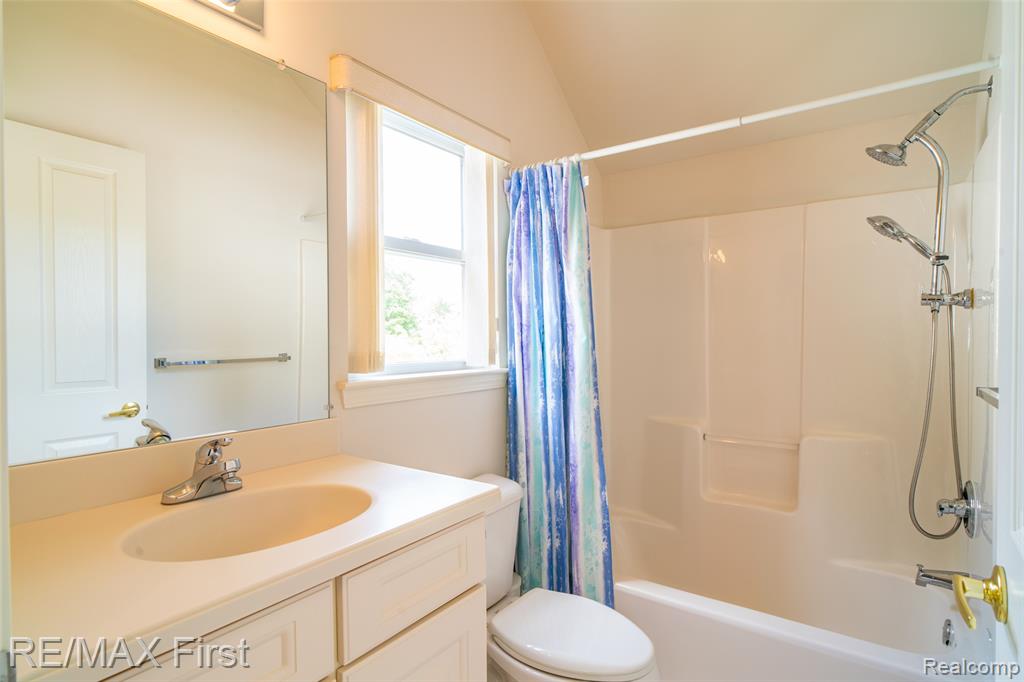 5503 Ortman Drive, Sterling Heights, MI 48314 — Photo 37