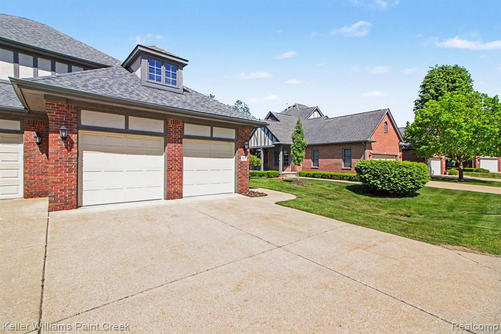 63 Burniah Lane, Lake Orion, MI 48362 — Photo 22