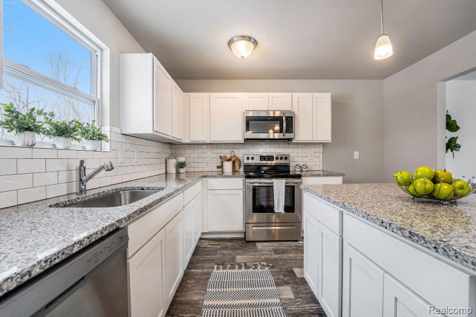 8127 Moonlight Creek Lane, Fowlerville, MI 48836 — Photo 31