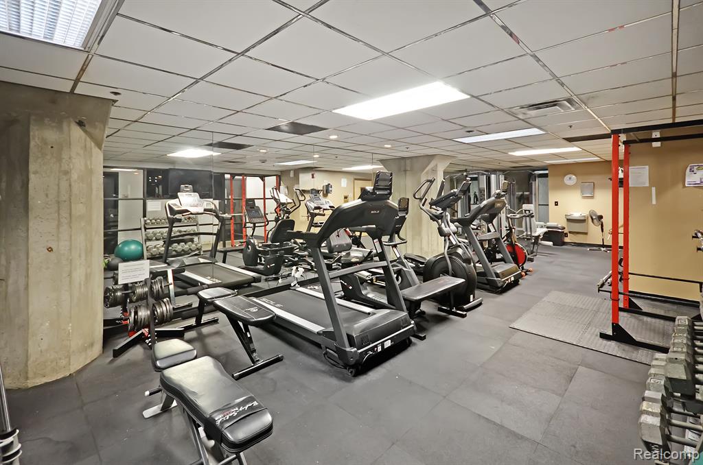 6533 E JEFFERSON Avenue, 6-LL04, Detroit, MI 48207 — Photo 28