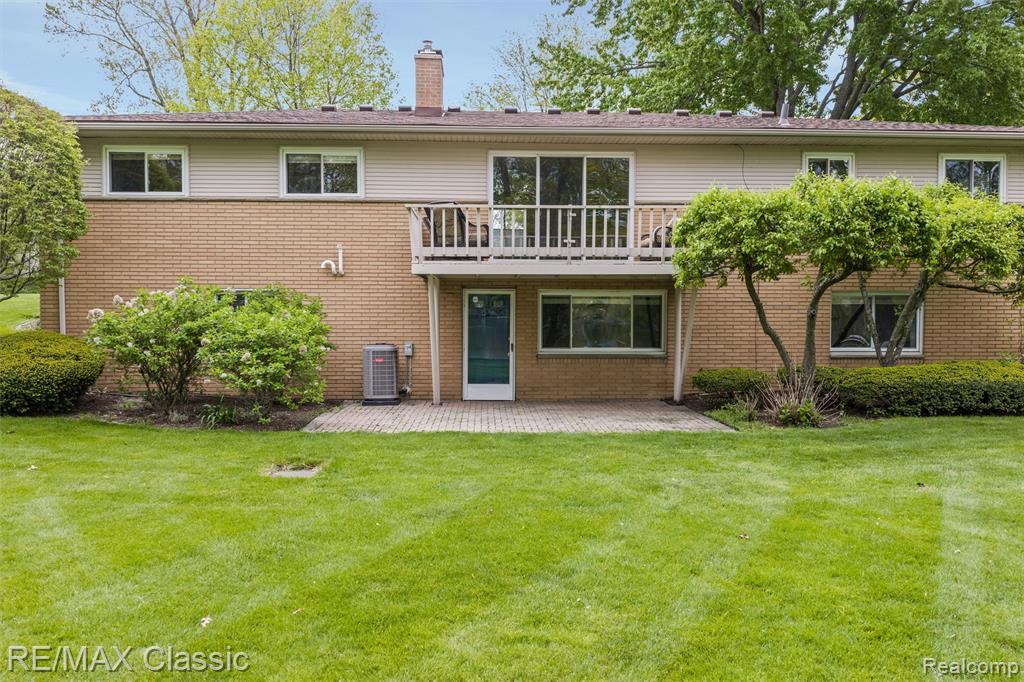 804 Bonita Drive, White Lake, MI 48383 — Photo 4