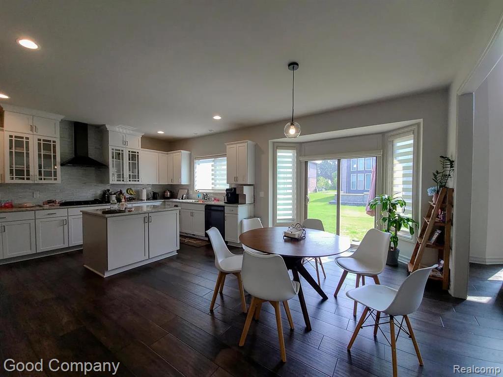 5342 Rangemore Drive, Troy, MI 48085 — Photo 13