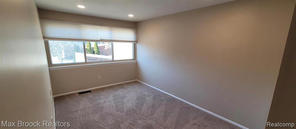 7416 Azalea Court Court, West Bloomfield, MI — Photo 5