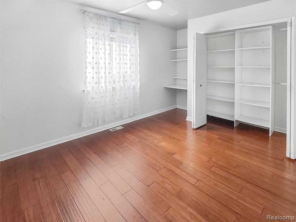 7165 WESTMINSTER Circle, Grand Blanc, MI 48439 — Photo 21