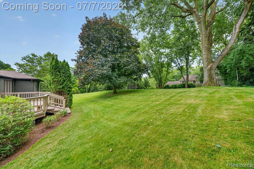 756 Great Oaks Drive, Bloomfield Hills, MI 48304 — Photo 45