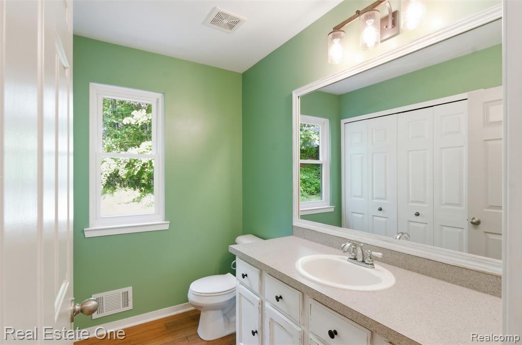 3559 Perry Lake Road, Ortonville, MI 48462 — Photo 25