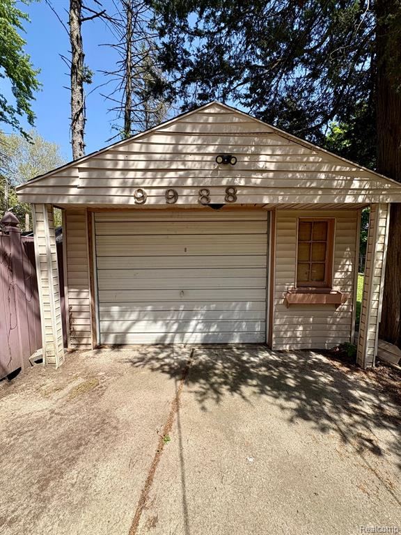 9988 STOUT Street, Detroit, MI 48228 — Photo 21