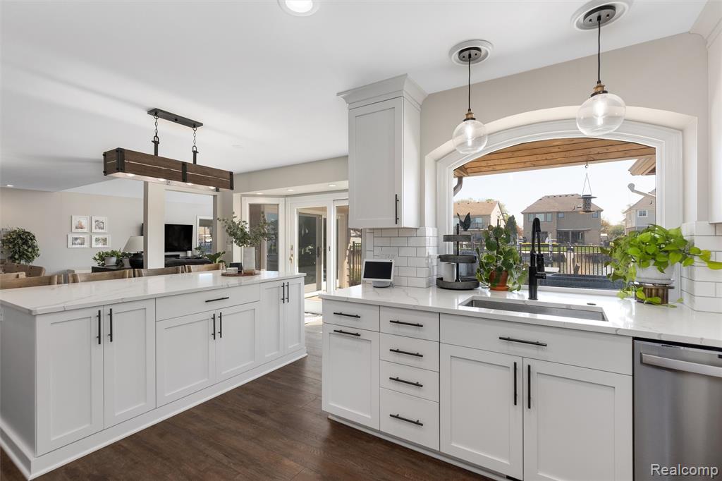 38846 Venetian Drive, Harrison Township, MI — Photo 17