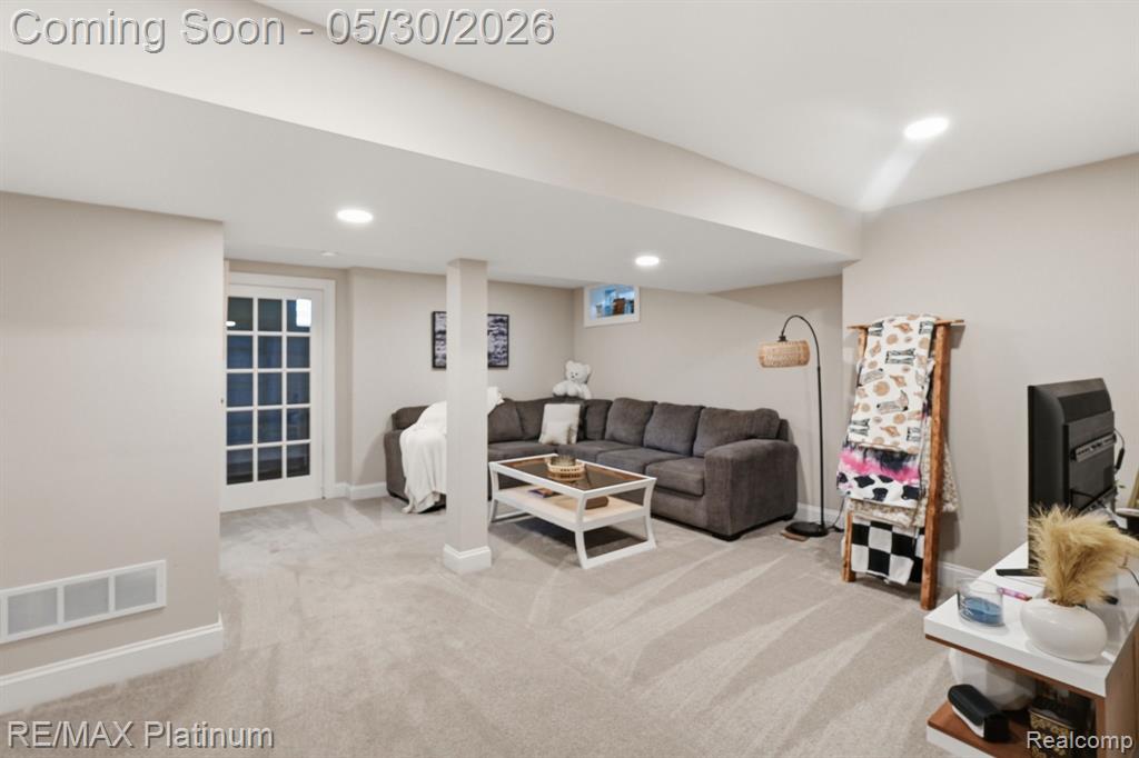 11025 Hamburg Road, Whitmore Lake, MI 48189 — Photo 37