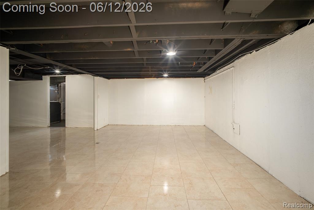 5061 Temple Drive, Sterling Heights, MI 48310 — Photo 27