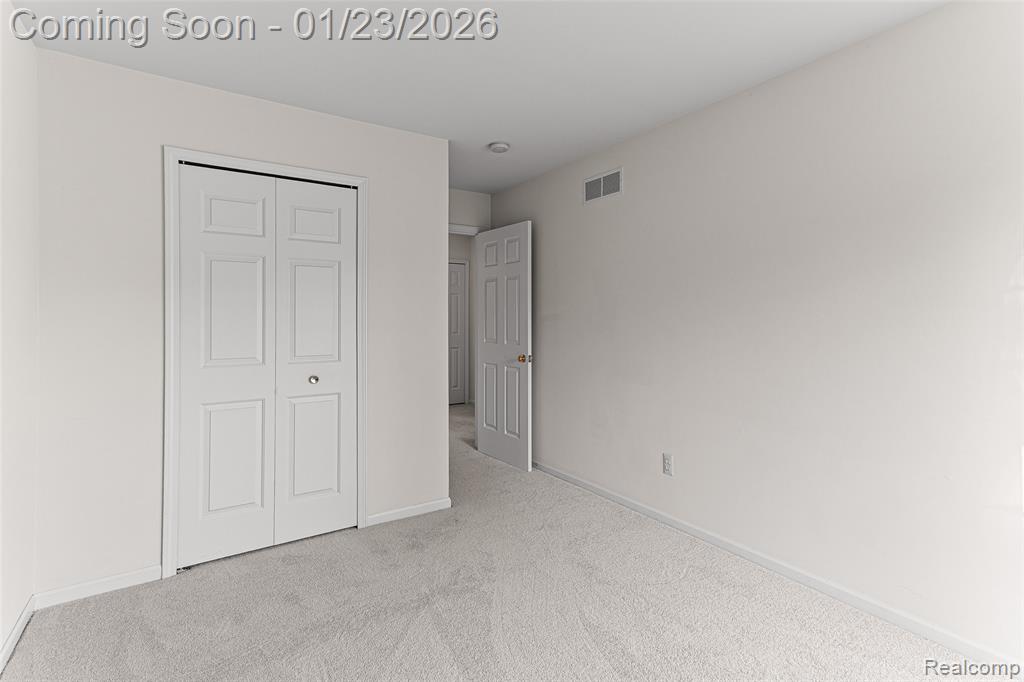 6425 Southpointe Drive, Troy, MI 48085 — Photo 26